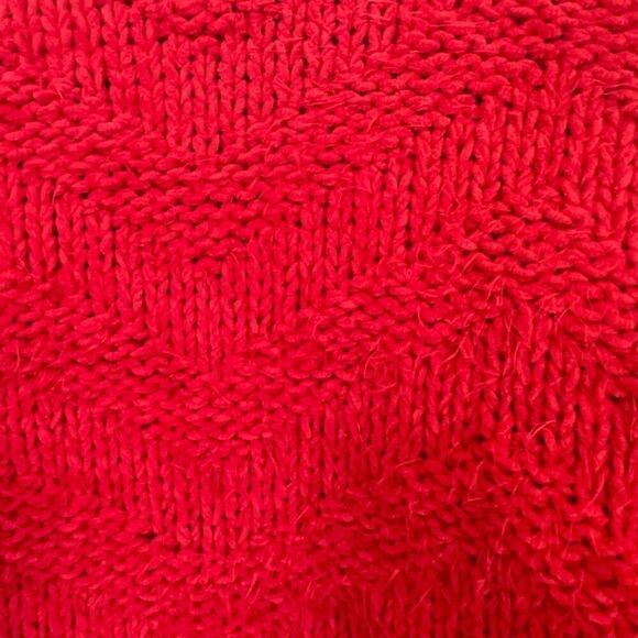 GB Sweater Women's Large Red Chunky Knit Classic Long Sleeve Round Neck Pullover - Picture 12 of 13